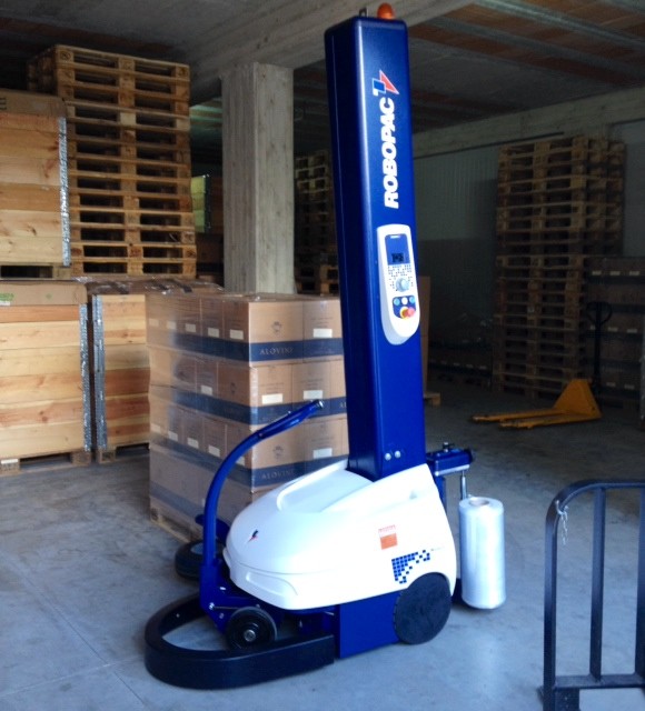 MASTER ALO.jpg Robot fasciapallet Master - Azienda vinicola - Genzano (PZ)